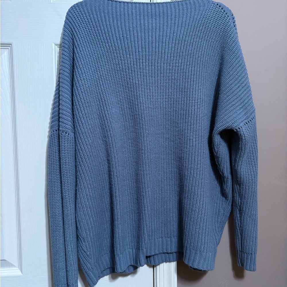 Source Unknown Classic Blue Crew Neck Sweater
